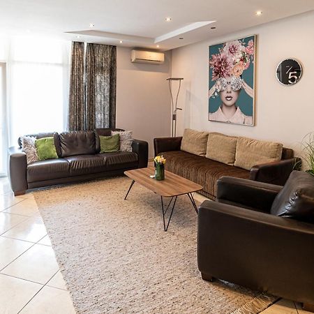 Elite Center Apartman Szeged Buitenkant foto