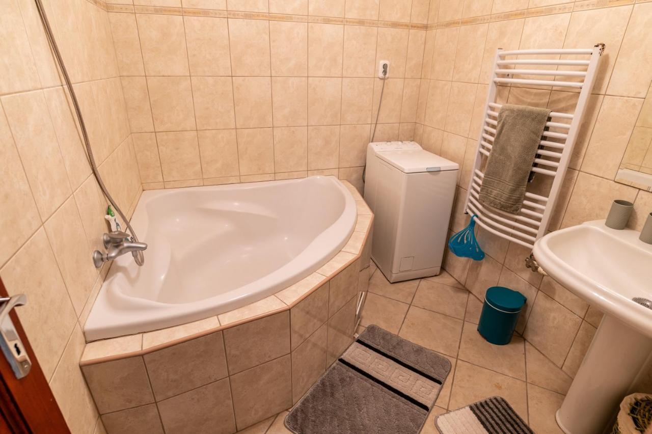 Elite Center Apartman Szeged Buitenkant foto