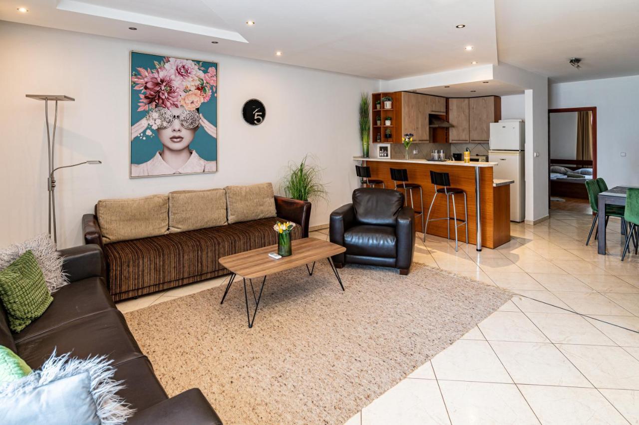 Elite Center Apartman Szeged Buitenkant foto