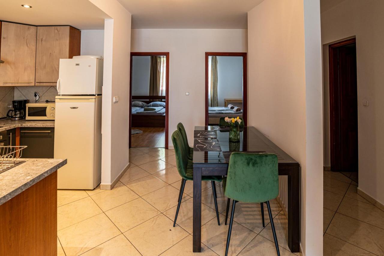 Elite Center Apartman Szeged Buitenkant foto